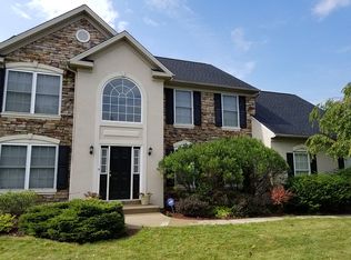 1112 Linden Hollow Ln, Orefield, PA 18069