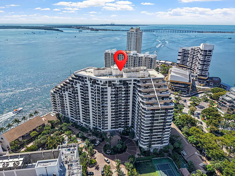 520 Brickell Key Dr #A200 — Photo 35