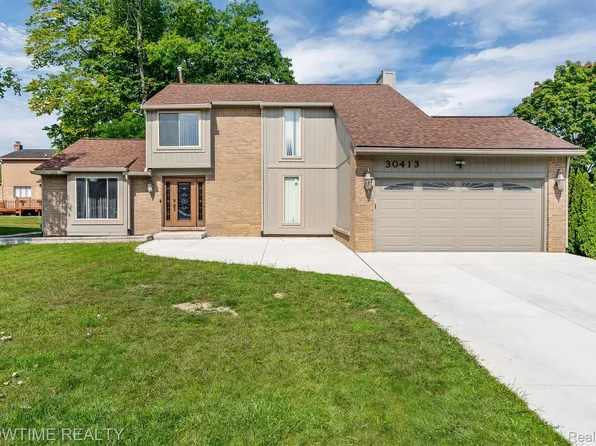 30413 Scotshire Ct, Farmington Hills, MI 48331