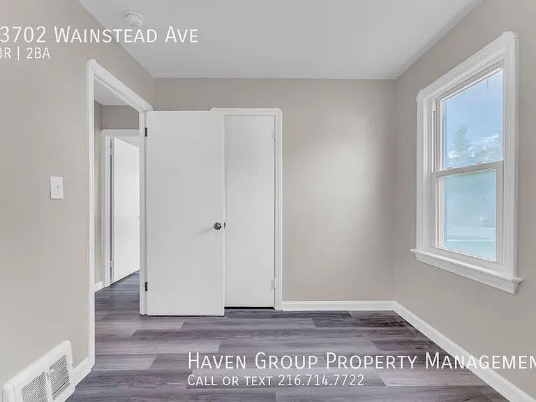 13702 Wainstead Ave — Photo 9