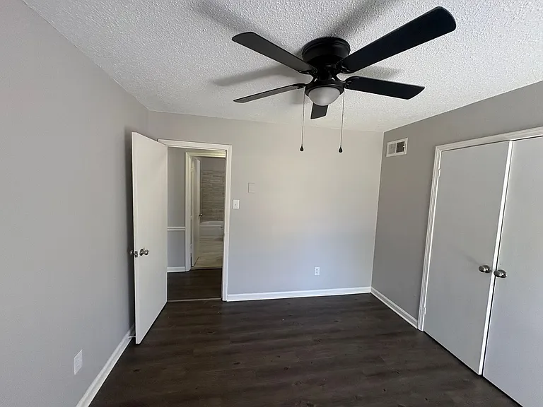 5087 Blacksmith Dr — Photo 17