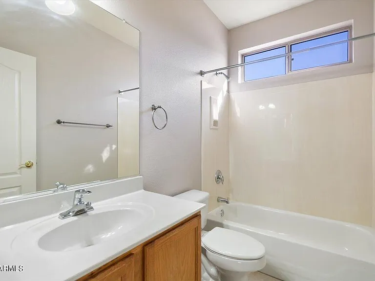 440 N Roger Way — Photo 17