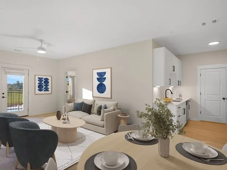 Joy Park Luxury Apartments — Photo 47