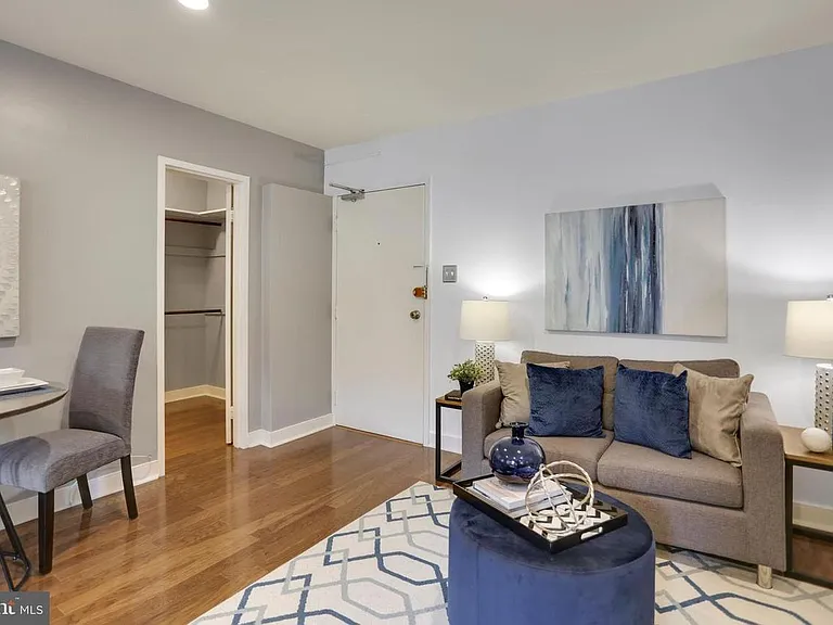 2710 Macomb St NW #203 — Photo 2