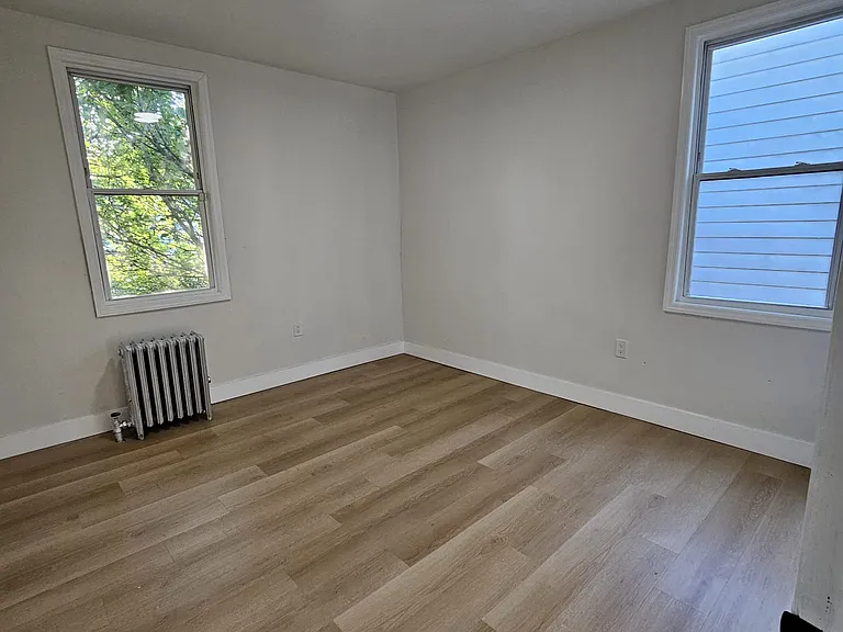 209 Columbia Ave #2 — Photo 12