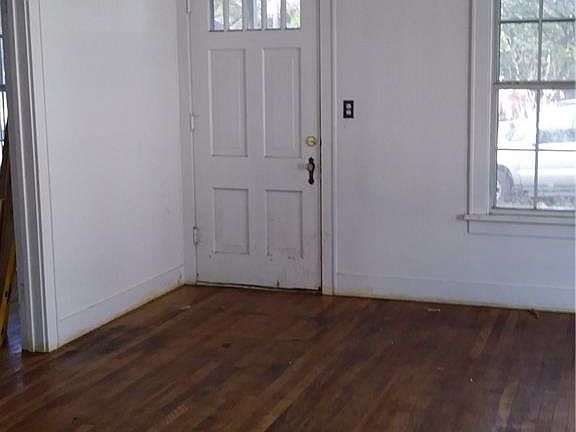 5th image of 409 S 14th St
