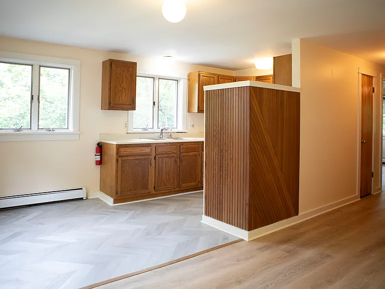 202 Floral Ave #B — Photo 5