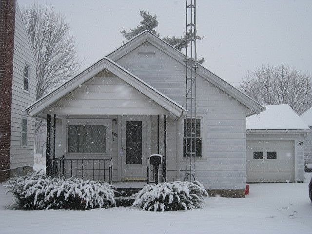 1st image of 141 E Jones St