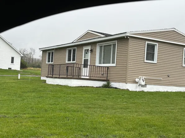 71 N Gravel Pond Rd, Clarks Summit, PA 18411