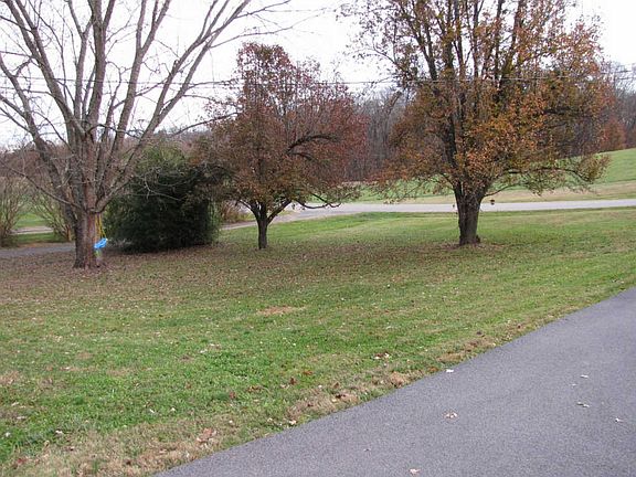 5th image of 147 Ramsey Dr