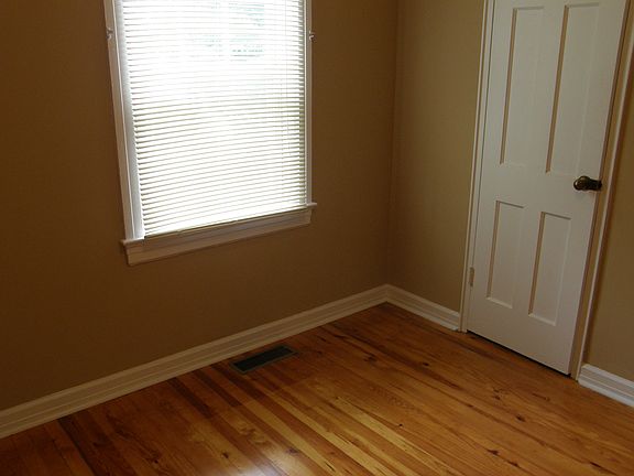 4th image of 2513 Yanceyville St