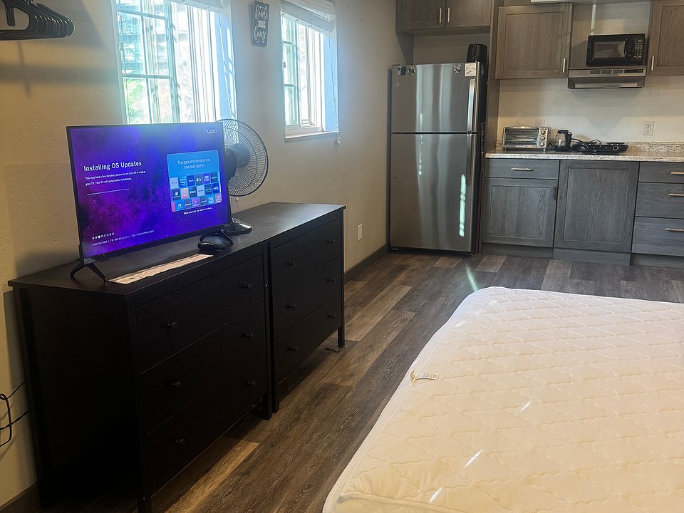 1st image of 214 N Main St APT 20