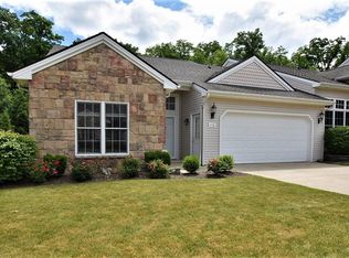 448 Creekside Dr, Cleveland, OH 44143