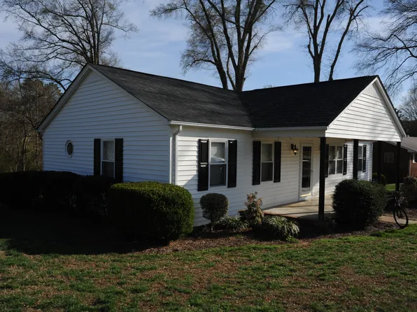 9100 Surface Hill Rd, Mint Hill, NC 28227