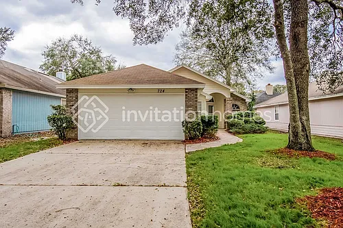724 Putters Green Way S Photo 1