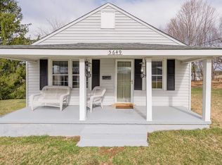 5649 Ingles St, Pulaski, VA 24301