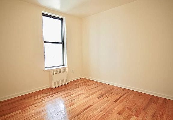 3rd image of 393 Hewes St #5E