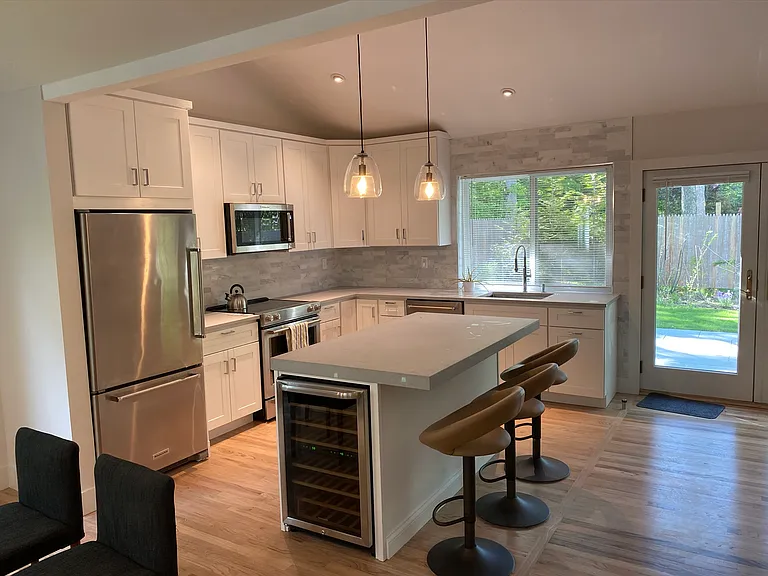 1 Whalebone Landing Rd — Photo 2