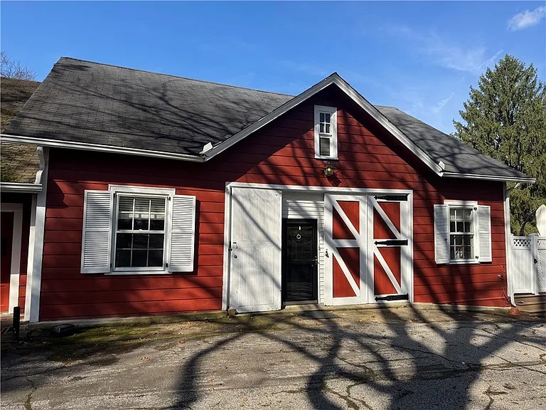 411 Water Works Rd — Photo 3