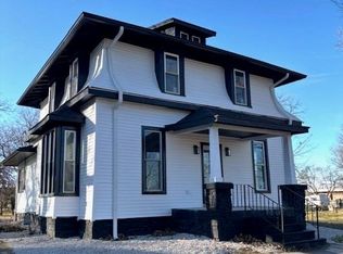 236 S Ash St, Ottawa, KS 66067