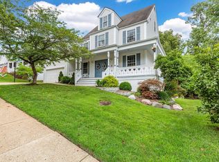 1234 Red Oak Plantation Dr, Ballwin, MO 63021