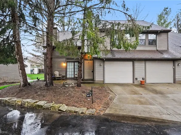 1323 Red Tail Hawk Ct Unit 4, Boardman, OH 44512