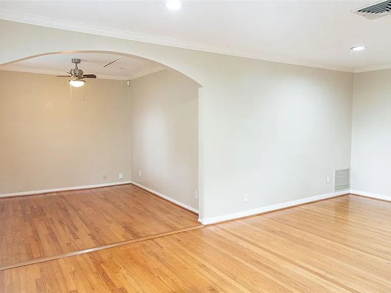 5564 Aspen St — Photo 9