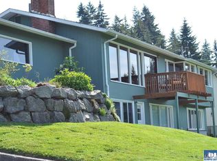 3002 Oakcrest Loop, Port Angeles, WA 98362