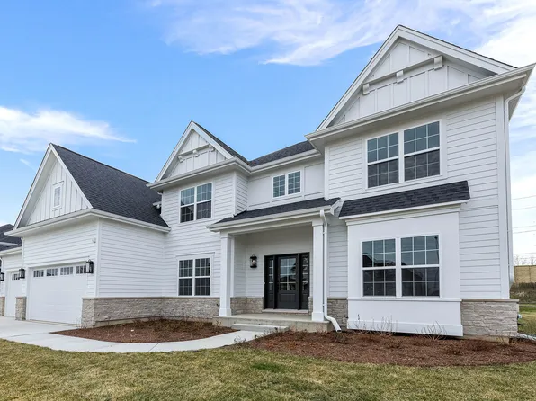 2004 Oldfield Rd, Darien, IL 60561