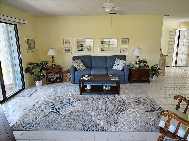 SE Sea Island Way — Photo 14