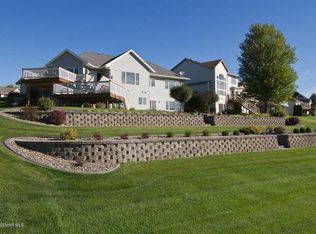 5066 Nicklaus Dr NW, Rochester, MN 55901