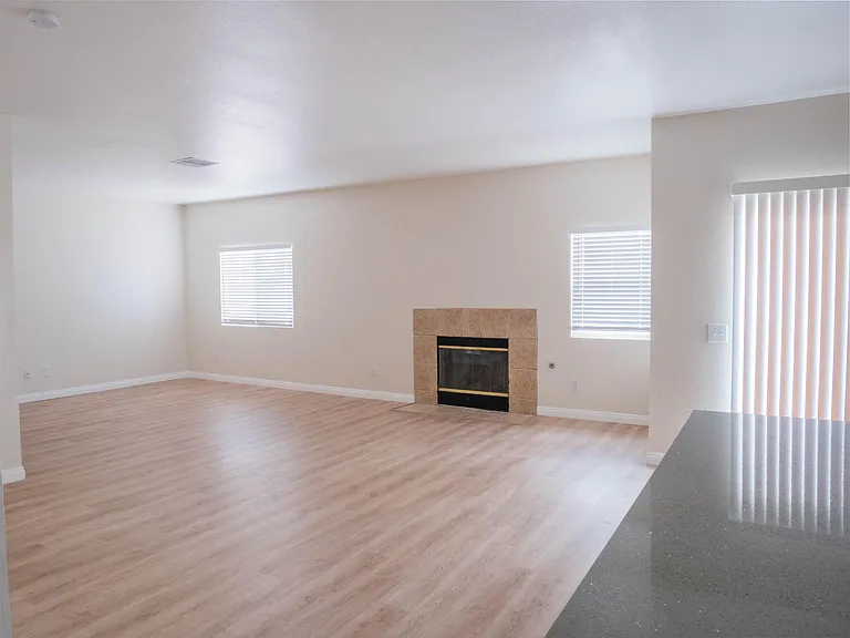 14579 Nelson Ave — Photo 3