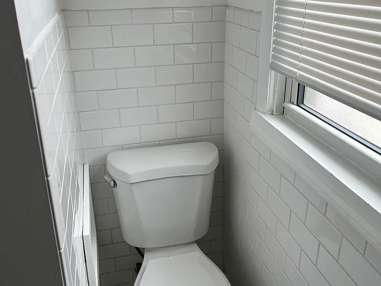 514 S Graham St #2 — Photo 6
