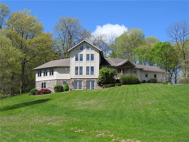 9101 Lucia Ln photo 1