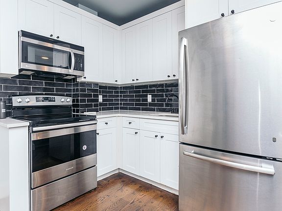 2nd image of 425 S 5th St #5