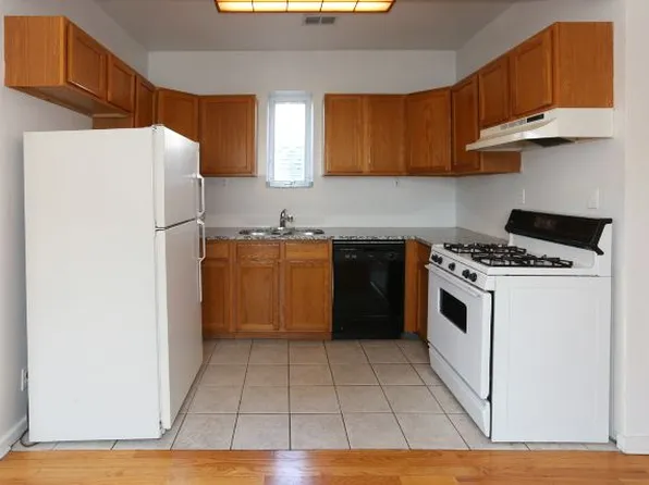 1401 N Bosworth Ave, Chicago, IL