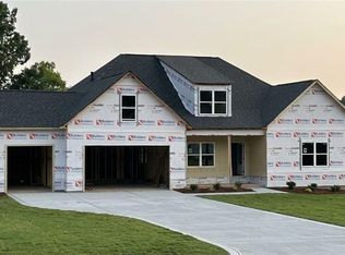 189 Randolph Farms Dr, Dallas, GA 30132