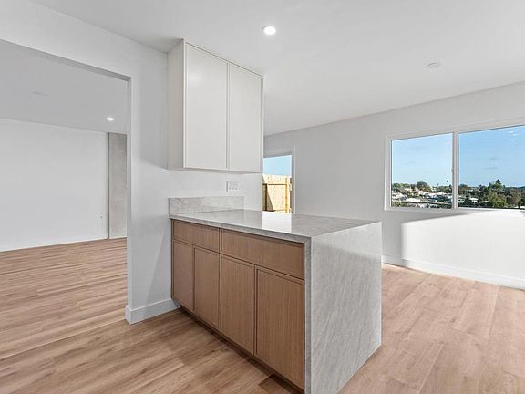 5th image of 6409 Goodwin St