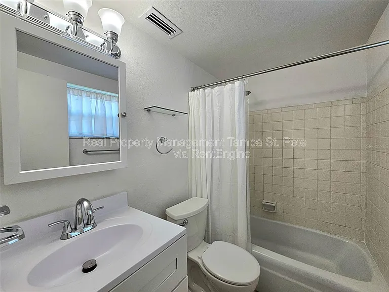611 Lyndhurst St — Photo 20