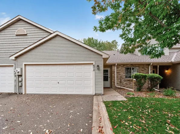 670 Monn Ave, Vadnais Heights, MN 55127