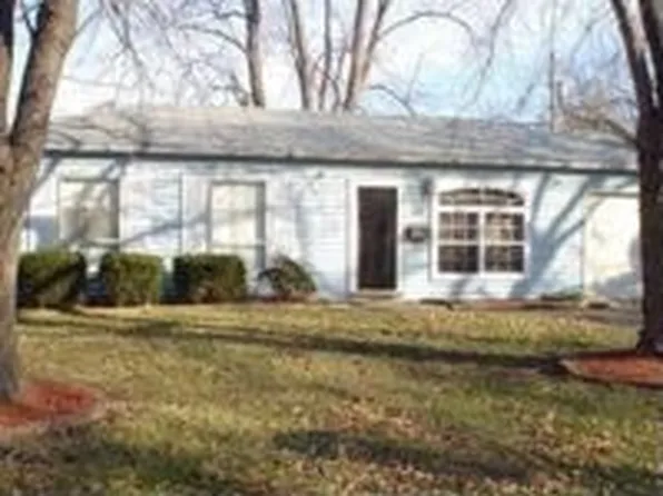 62 E Adams Dr, Cahokia, IL 62206