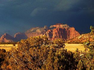 1637 N Juniper Cir, Apple Valley, UT 84737