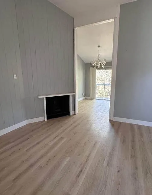 1326 Oak Terrace Ct APT 12 photo 1