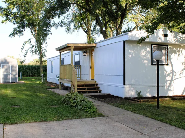 4784 Jade Pkwy, Rockford, IL 61102