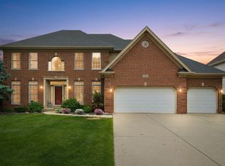 3423 Goldfinch Dr, Naperville, IL 60564