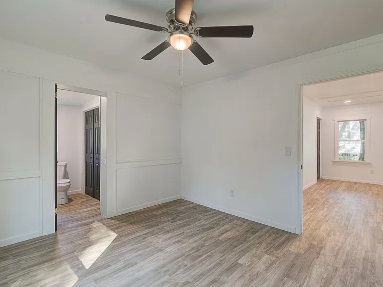 1723 Westminster Dr — Photo 12