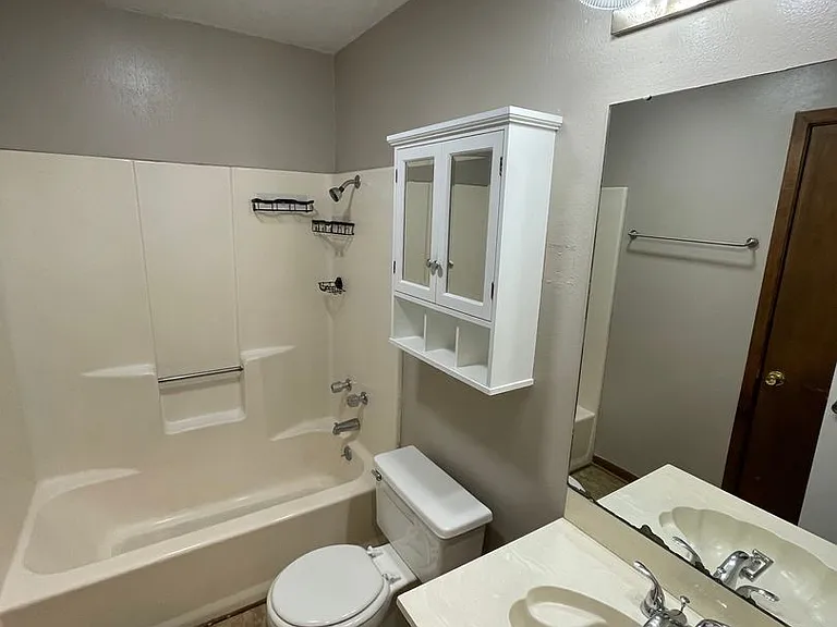 107 Country Ln — Photo 10