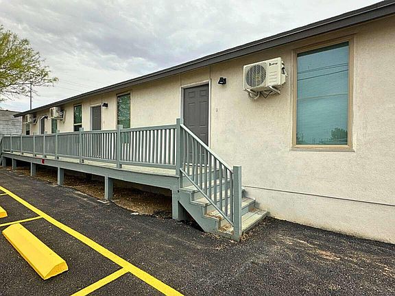 2nd image of 3212 Rosa Ave