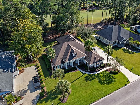 3rd image of 221 Osprey Cir