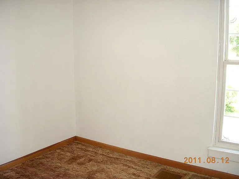 793 Walnut St — Photo 8